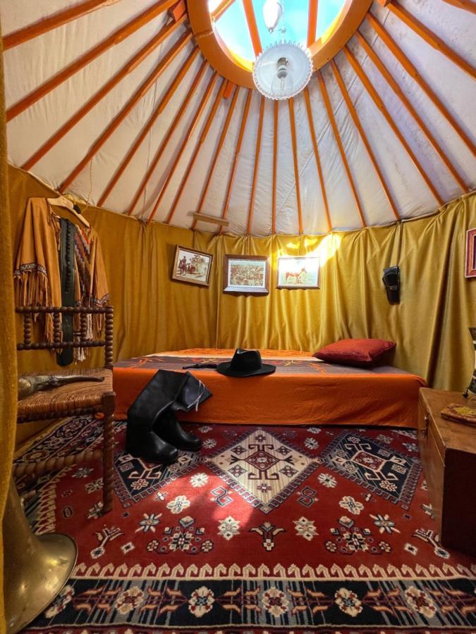 Crazy Lounge BnB Aigle Zewnętrze zdjęcie
