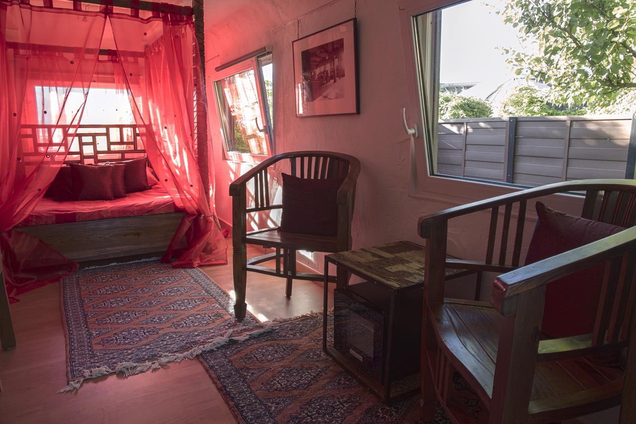 Crazy Lounge BnB Aigle Zewnętrze zdjęcie