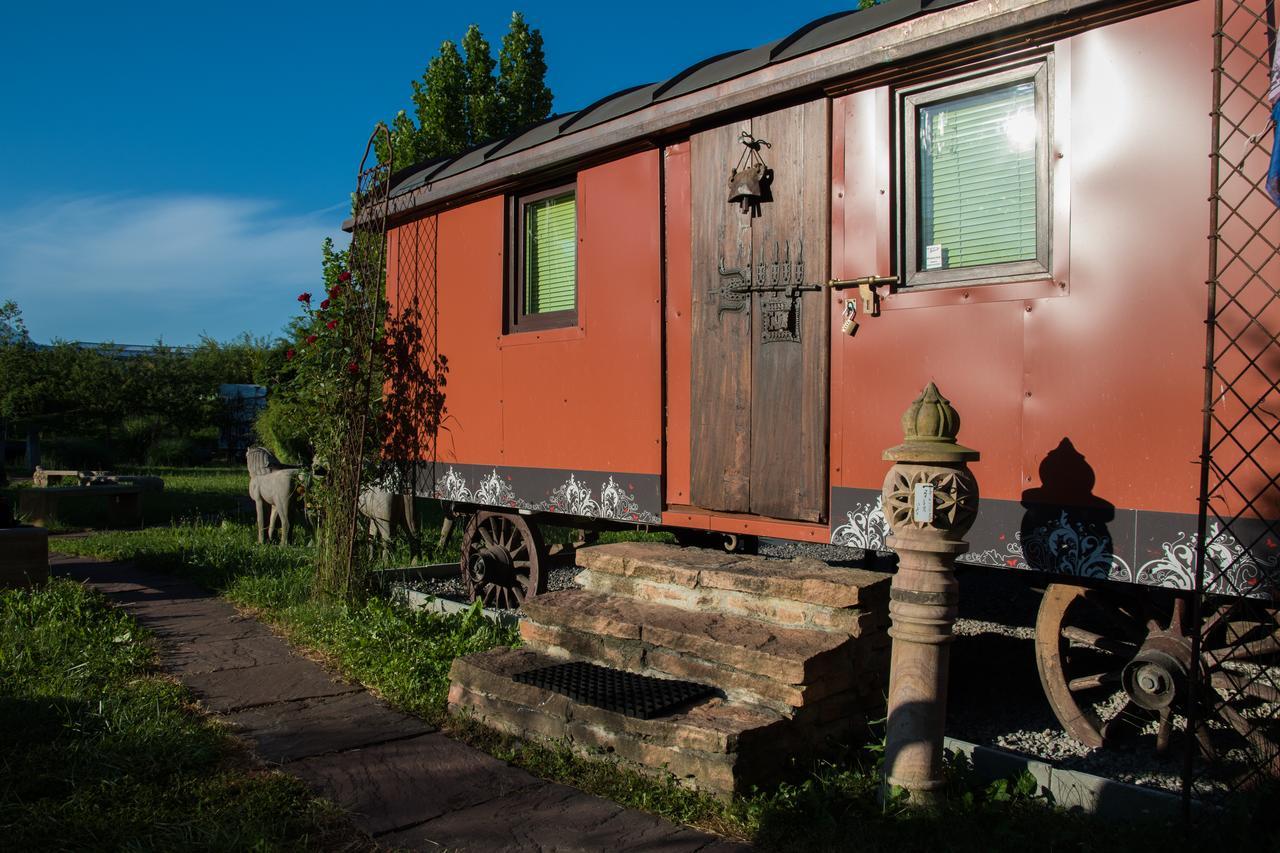 Crazy Lounge BnB Aigle Zewnętrze zdjęcie