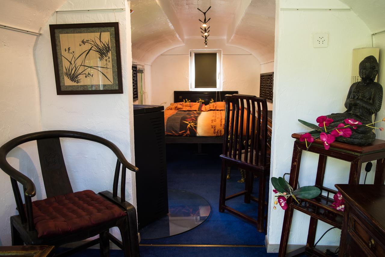 Crazy Lounge BnB Aigle Zewnętrze zdjęcie