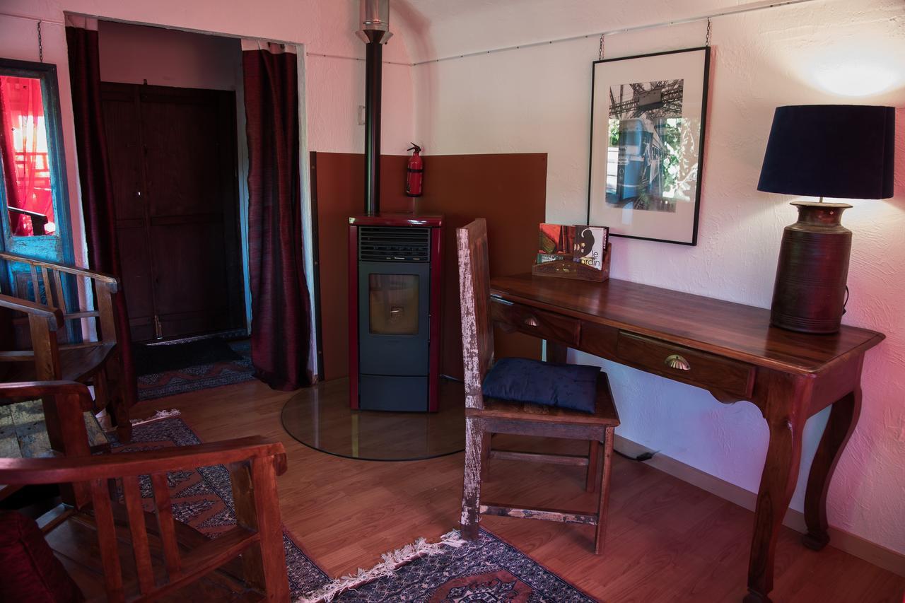 Crazy Lounge BnB Aigle Zewnętrze zdjęcie